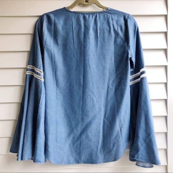 Lovers + Friends Bell Sleeve Chambray Top - Picture 5 of 8